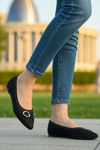 Elegant Black Flat Shoes